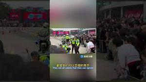 全网疯传！苏州这个视频激起亿万民愤！习近平政权大失民心！This video from Suzhou has sparked outrage among millions of people.