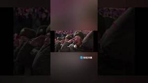 朝鲜独裁者带着下任女独裁者阅兵式上作死，这一家人的下场有了！