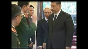 救醒了？习近平突然亮相！全身浮肿，走路颠簸。传御医两天没回家！北京高速被封。人大开口，这样解释秦刚同志。彭丽媛也忽然现身。糗大了！又有共军潜艇沉没